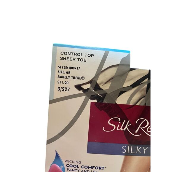 Hanes Silk Reflections Silky Sheer Control top Sheer toe Pantyhose AB Barely The - Picture 3 of 3